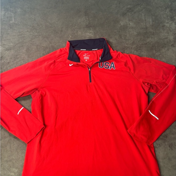 Nike Dri Fit Running Element Red USA Flag 1/4 Zip Pullover Shirt Size XL - Picture 1 of 13